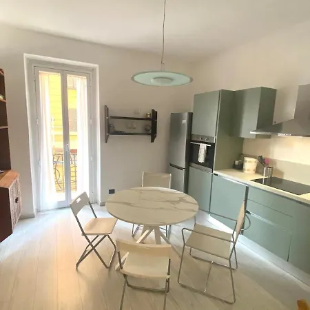 Chill And Cozy Near Brignole Apartment Genoa